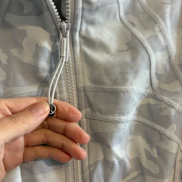 Lululemon Align White Camo Jacket Full Zip Athletic Athleisure Size 12 - Picture 6 of 9
